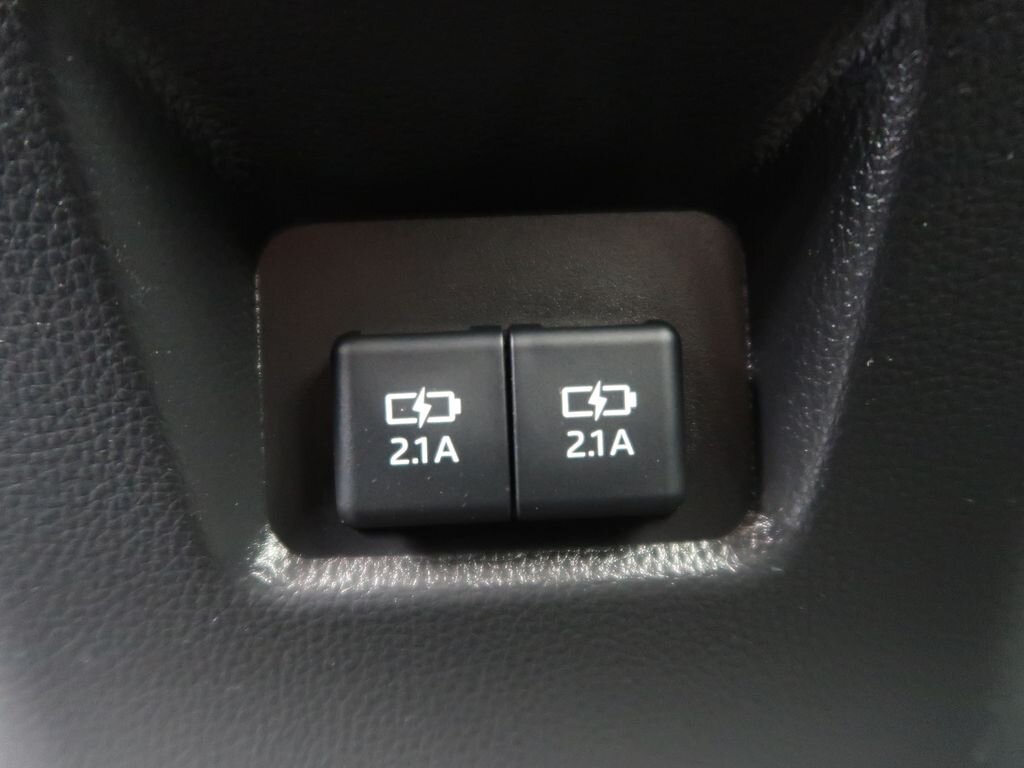 Toyota RAV4 SUV / Terénní 2,5 l 131 kw