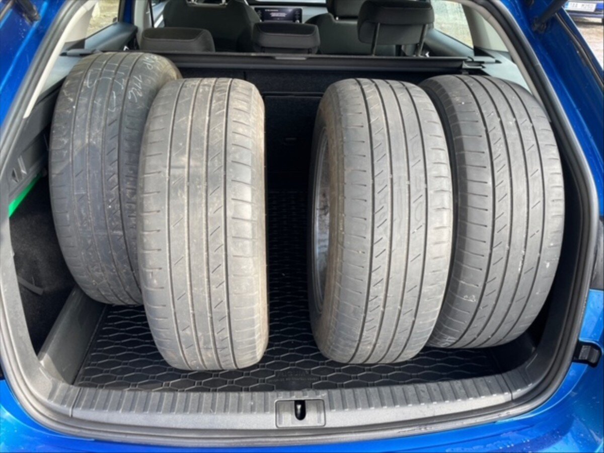 Škoda Octavia Kombi 2,0 l 85 kw