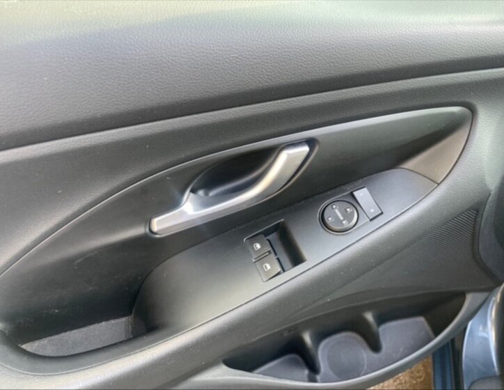 Hyundai i30 Kombi 998,0 88 kw