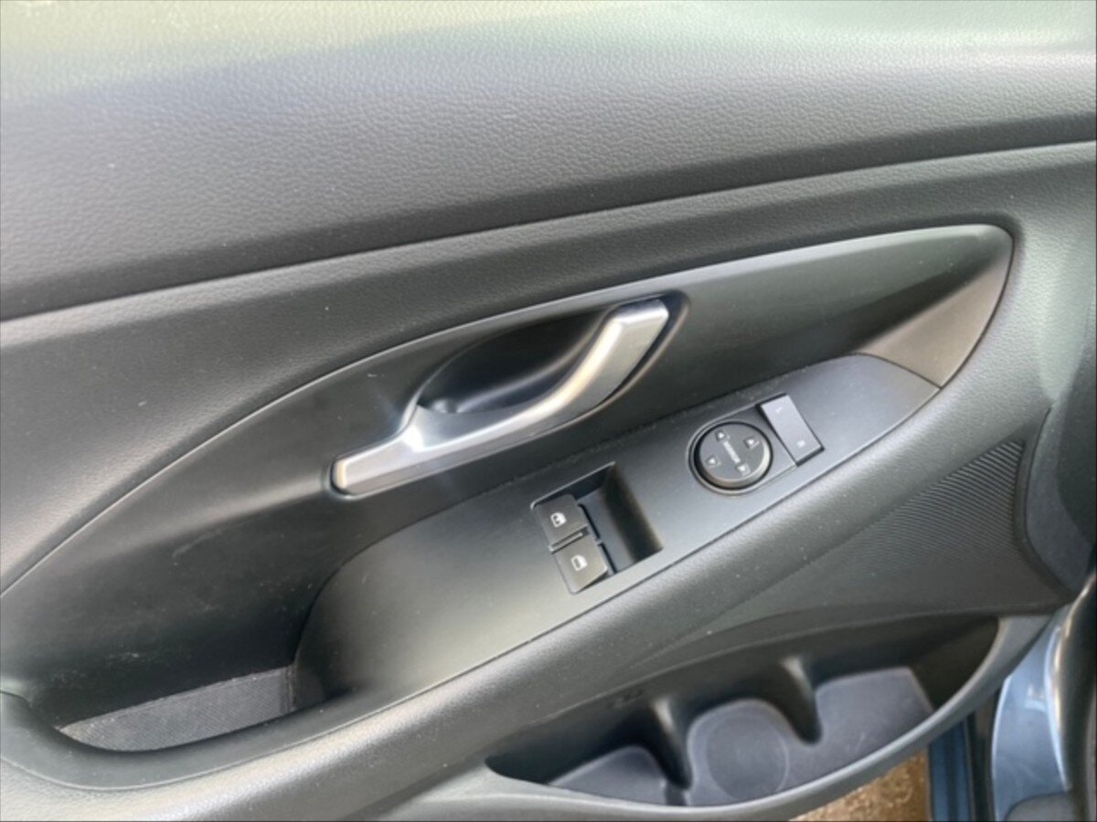 Hyundai i30 Kombi 998,0 88 kw