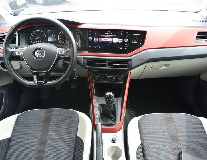 Volkswagen Polo Hatchback 999,0 70 kw