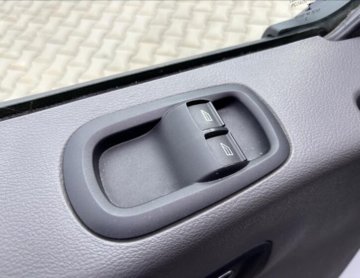 Ford Transit Skříň 2,0 l 77 kw