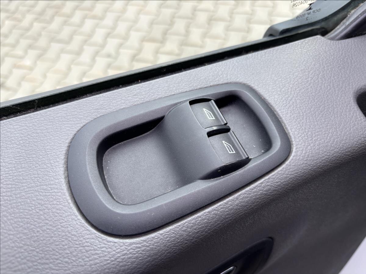 Ford Transit Skříň 2,0 l 77 kw