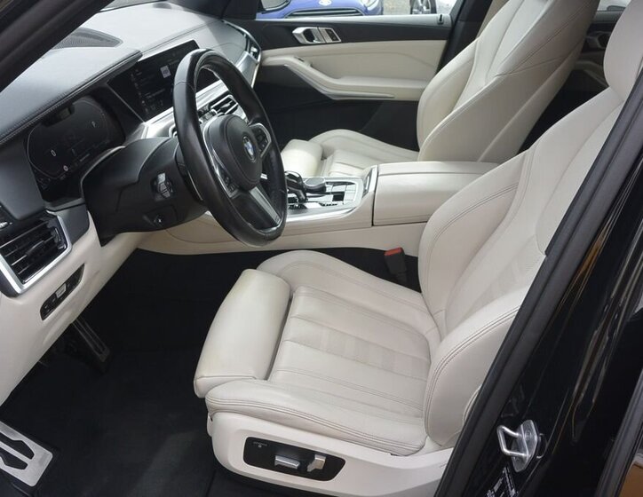 BMW X5 SUV / Terénní 3,0 l 250 kw