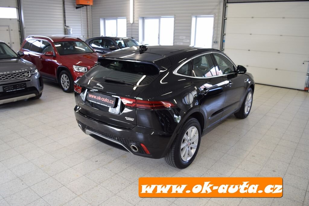 Jaguar F-Pace SUV 2,0 l 110 kw