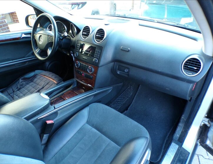 Mercedes-Benz Třídy M Kombi 3,5 l 200 kw