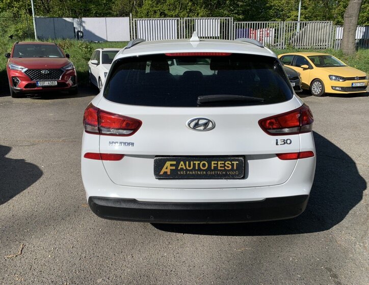 Hyundai i30 Kombi 1,4 l 103 kw