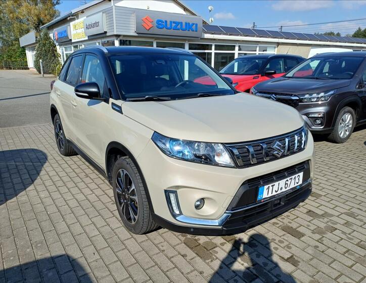 Suzuki Vitara 1