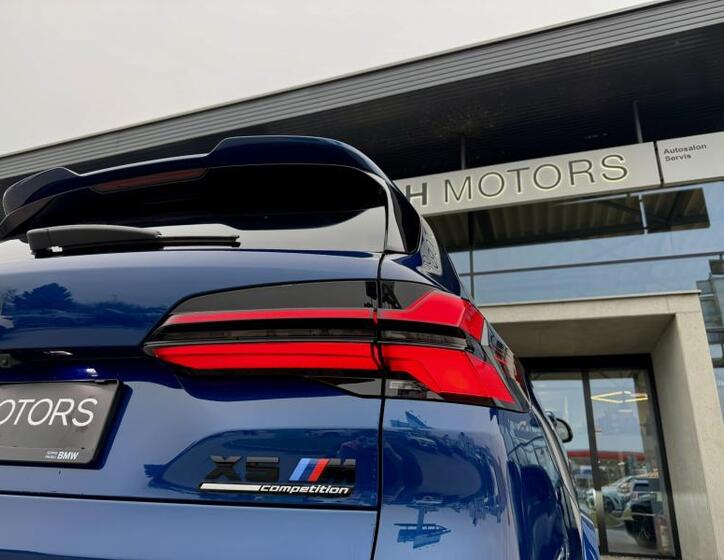 BMW X5 SUV 4,4 l 460 kw