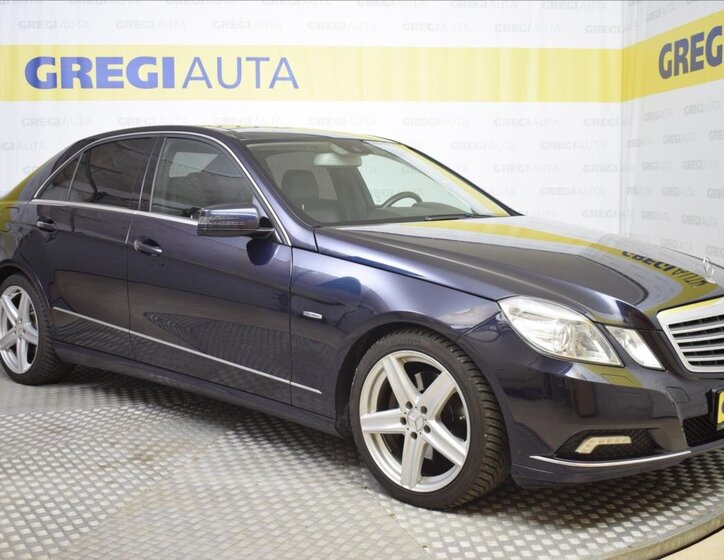 Mercedes-Benz Třídy E Sedan / Limuzína 3,0 l 170 kw