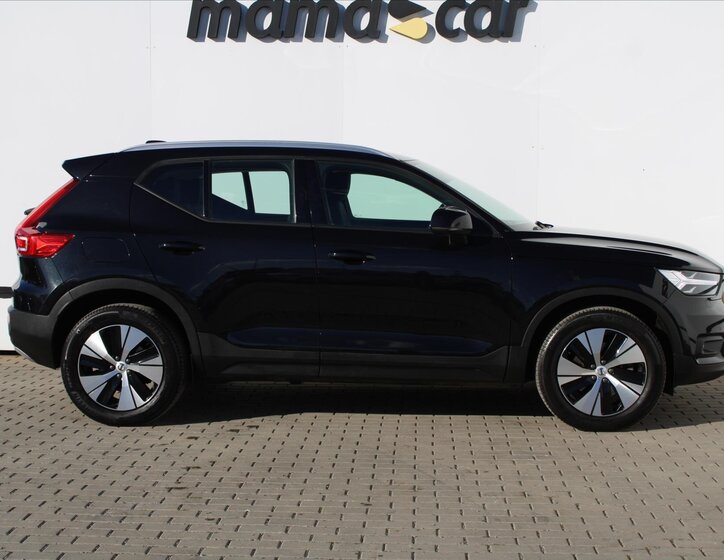 Volvo XC40 8