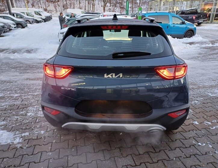 KIA Stonic 6
