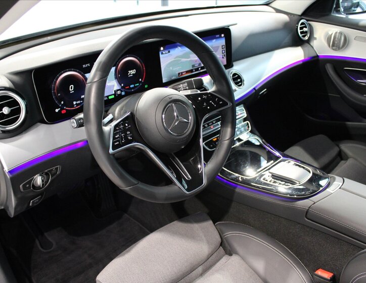 Mercedes-Benz Třídy E Kombi 2,0 l 147 kw