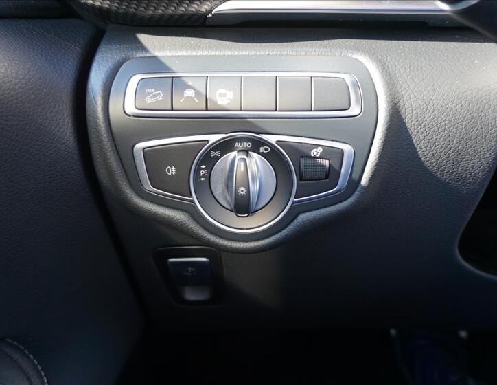 Mercedes-Benz Třídy V 17