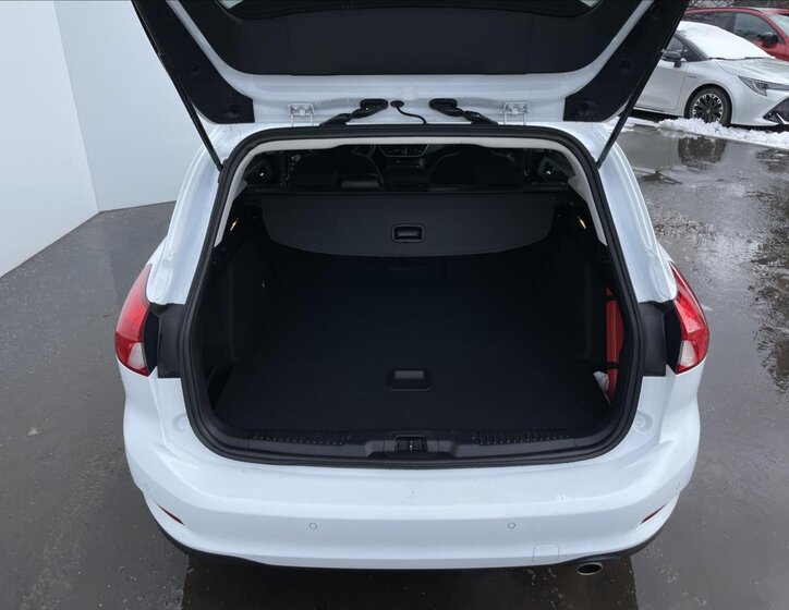 Ford Focus Kombi 999,0 92 kw