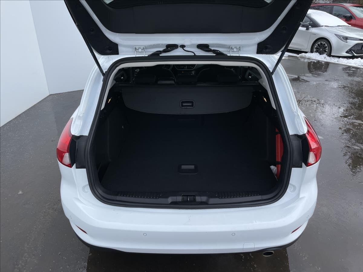 Ford Focus Kombi 999,0 92 kw