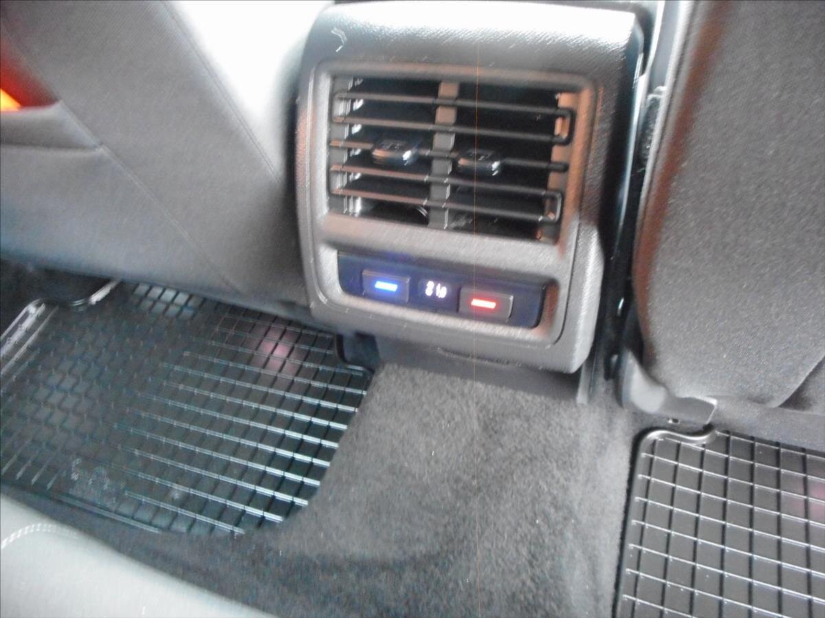 Volkswagen Golf Hatchback 1,5 l 96 kw