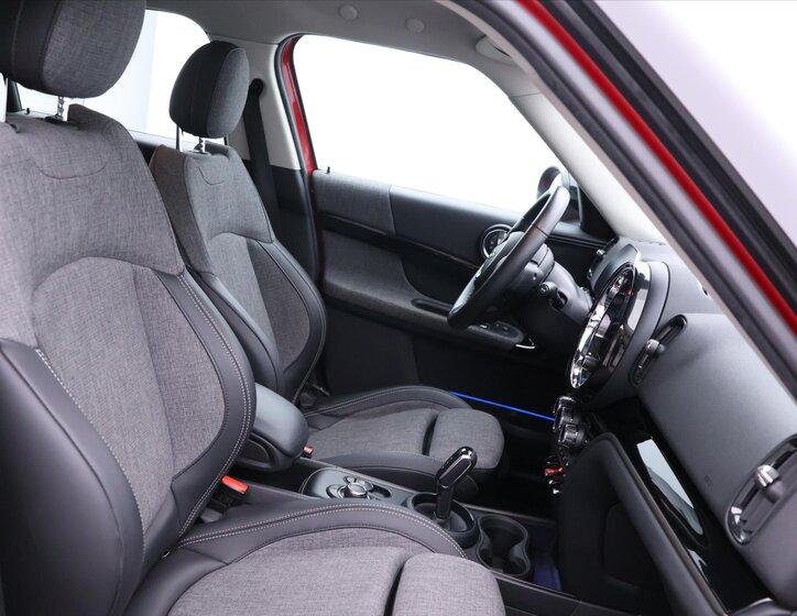 Mini Countryman SUV 1,5 l 100 kw