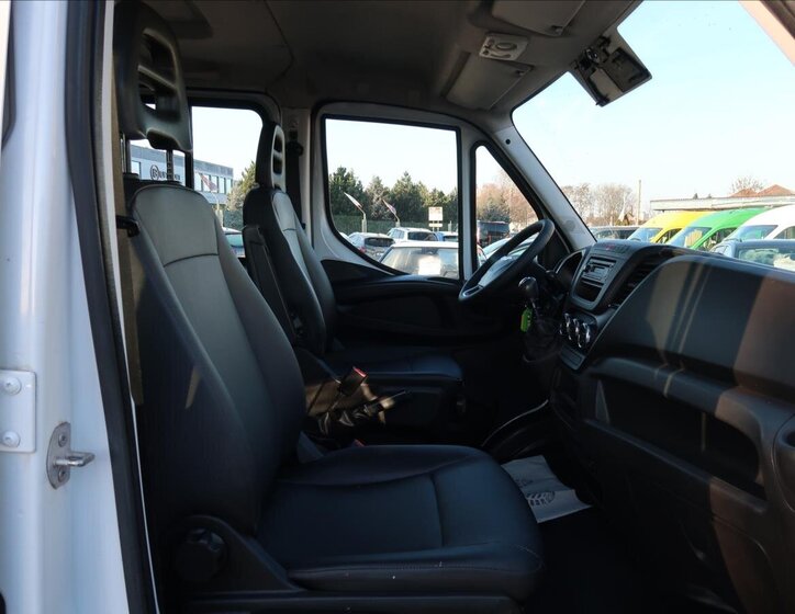 Iveco Daily Sklápěč 2,3 l 100 kw