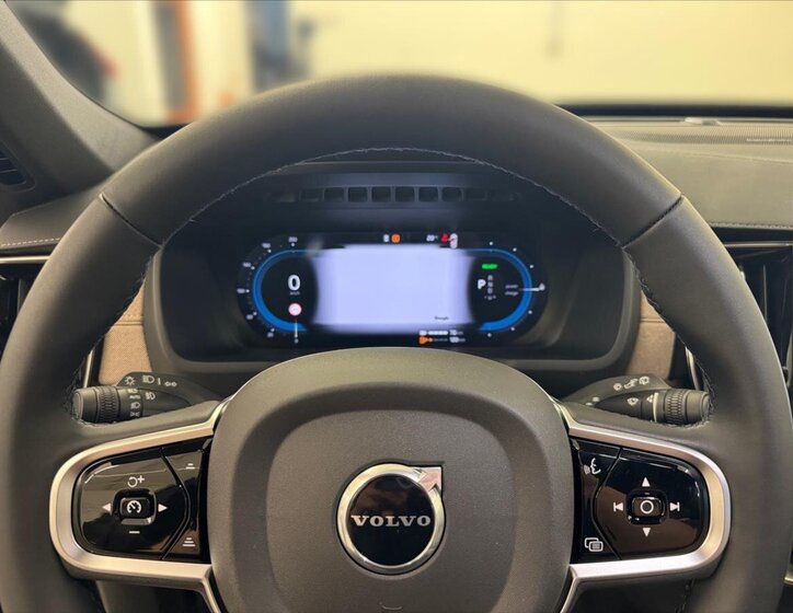 Volvo XC90 SUV 2,0 l 335 kw