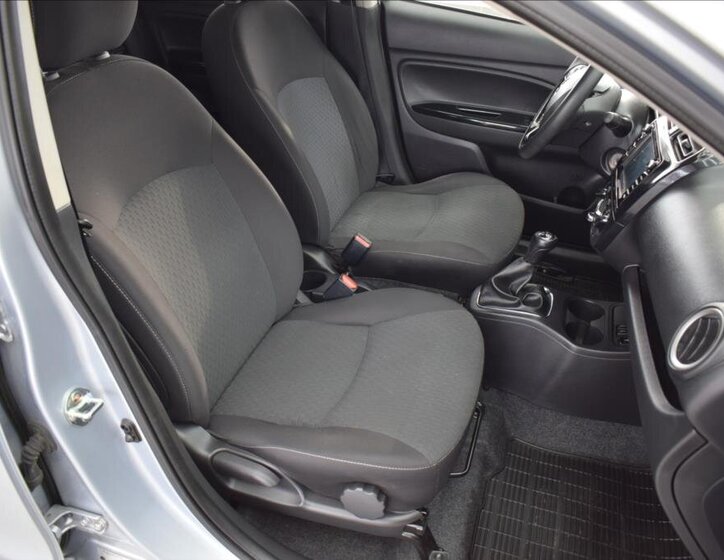 Mitsubishi Space Star 14