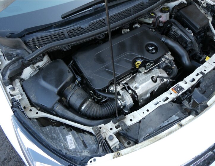 Opel Astra Hatchback 1,6 l 81 kw