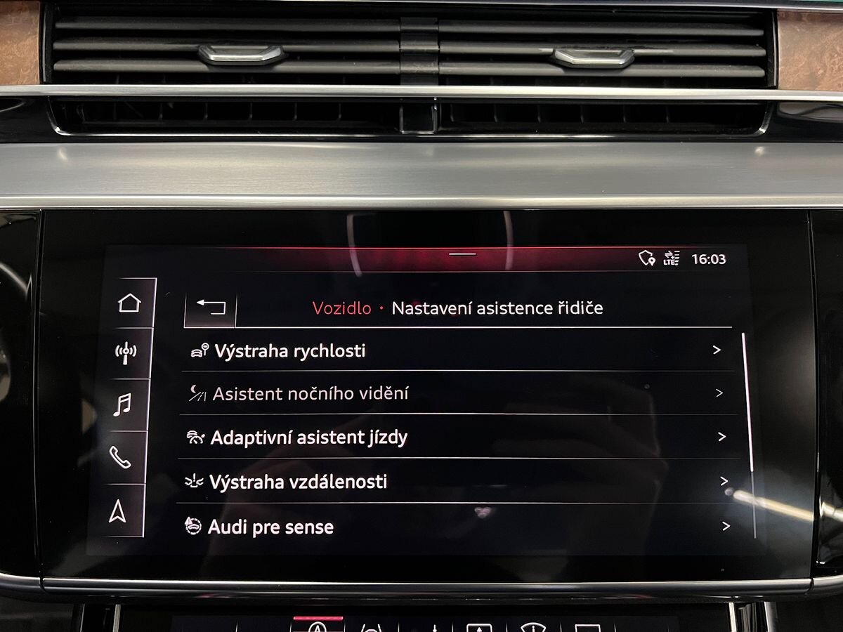 Audi A8 Sedan / Limuzína 3,0 l 210 kw