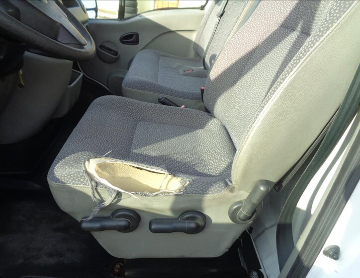 Opel Movano Skříň 2,5 l 88 kw