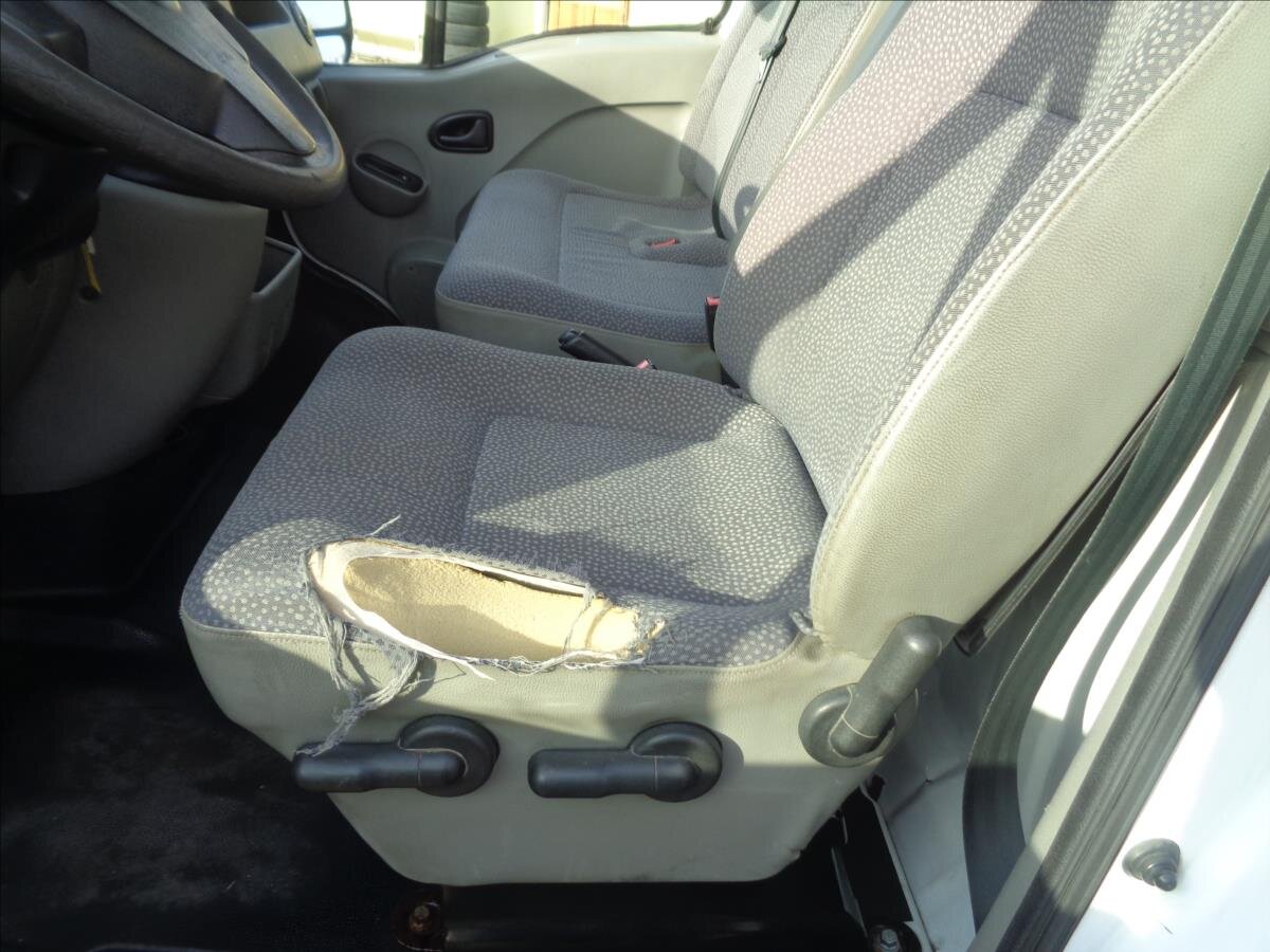 Opel Movano Skříň 2,5 l 88 kw