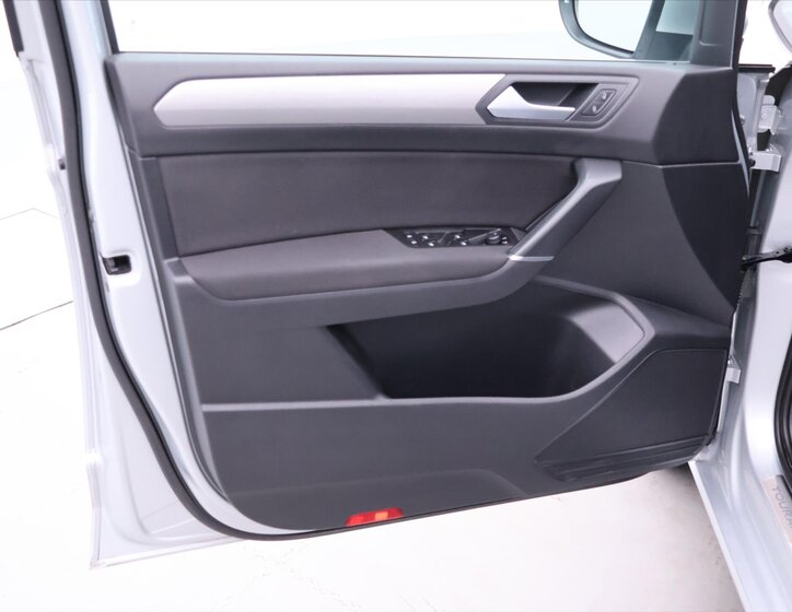 Volkswagen Touran Kombi 1,6 l 85 kw