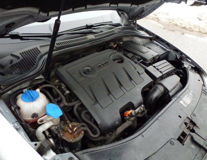 Škoda Superb Kombi 1,6 l 77 kw