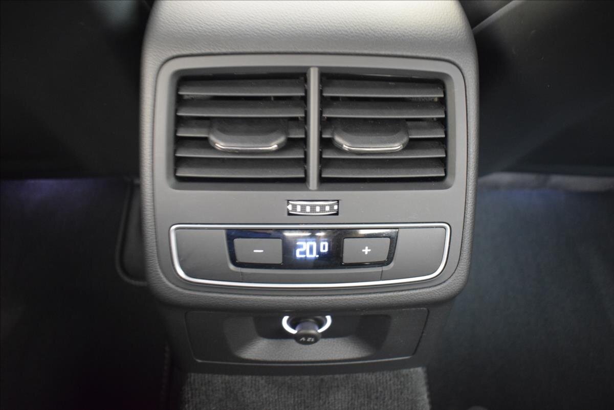 Audi A4 Sedan / Limuzína 2,0 l 140 kw