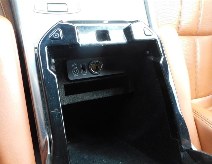 Land Rover Range Rover 22