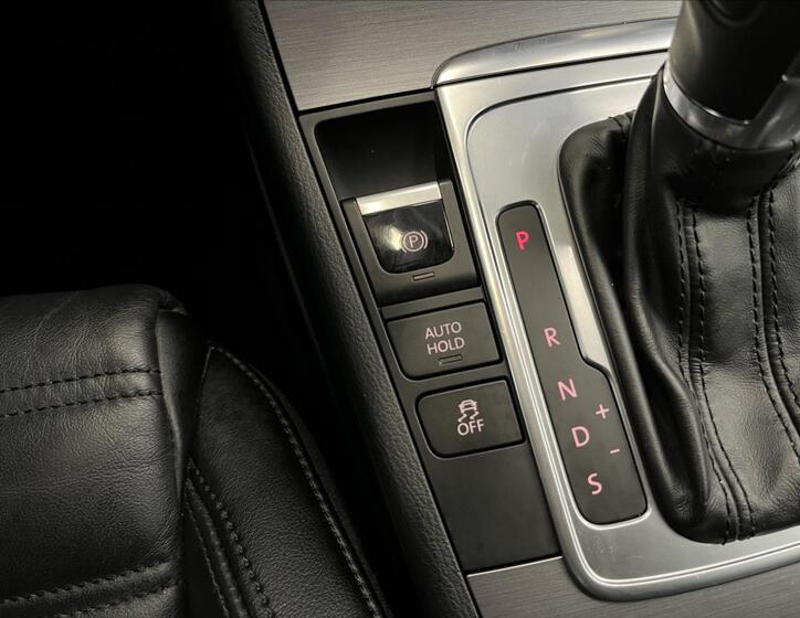 Volkswagen Passat 16