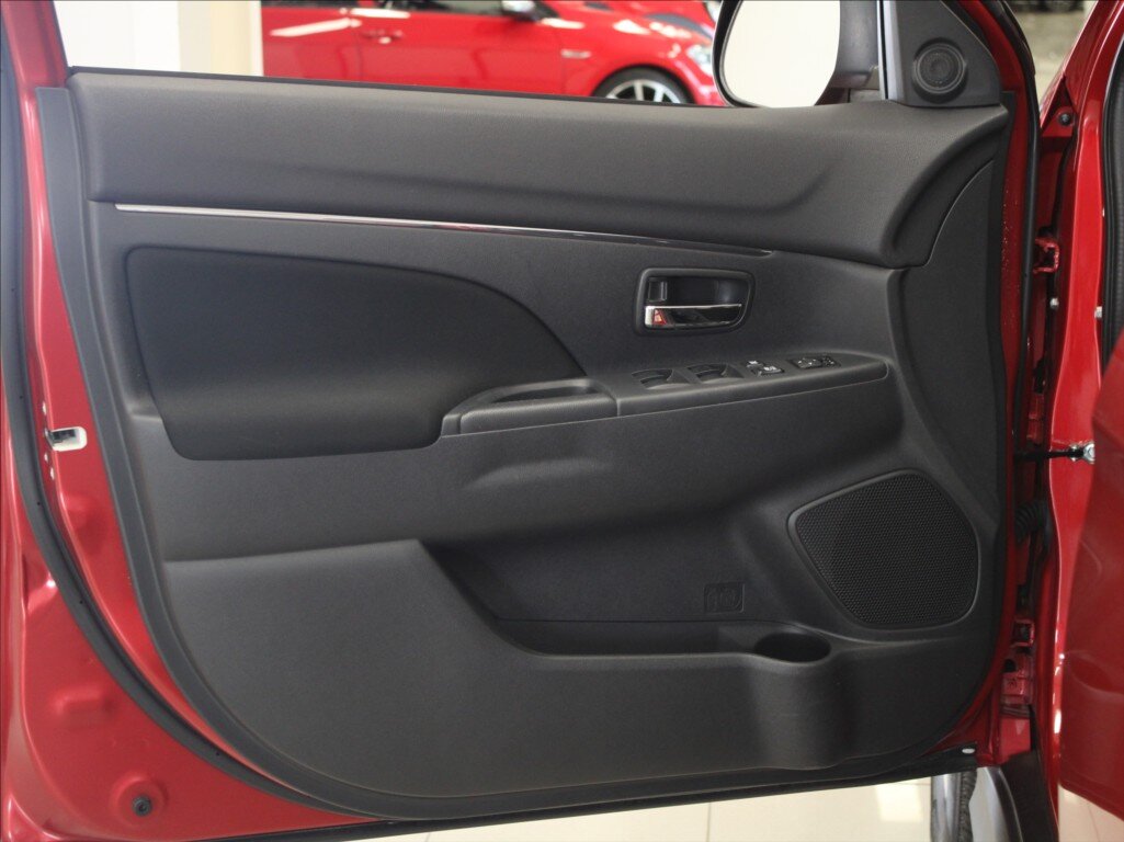 Mitsubishi ASX SUV / Terénní 1,6 l 86 kw