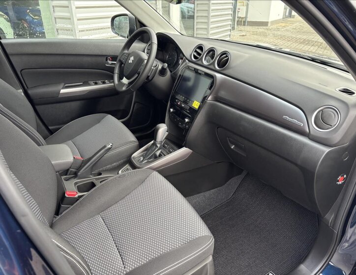 Suzuki Vitara SUV 1,4 l 81 kw