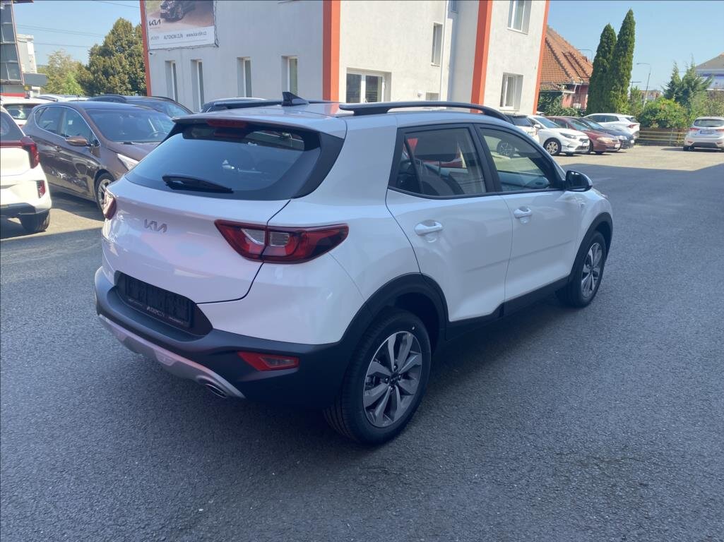 KIA Stonic CUV / Crossover 1,2 l 57 kw