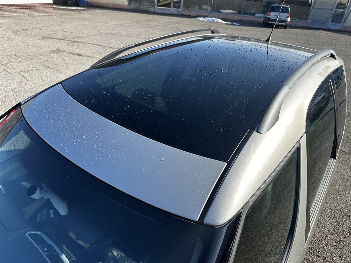 Škoda Roomster Kombi 1,6 l 77 kw