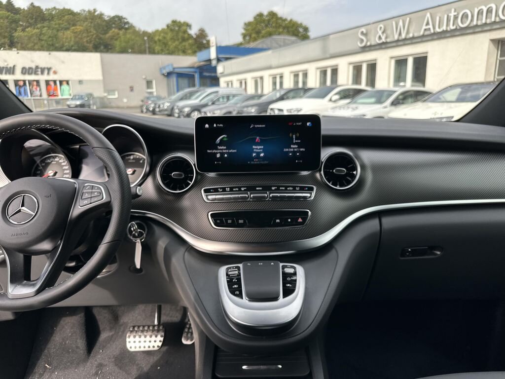 Mercedes-Benz Třídy V MPV 2,0 l 174 kw