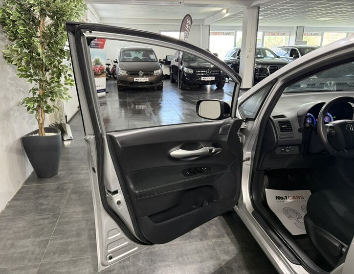 Toyota Auris Hatchback 1,8 l 73 kw