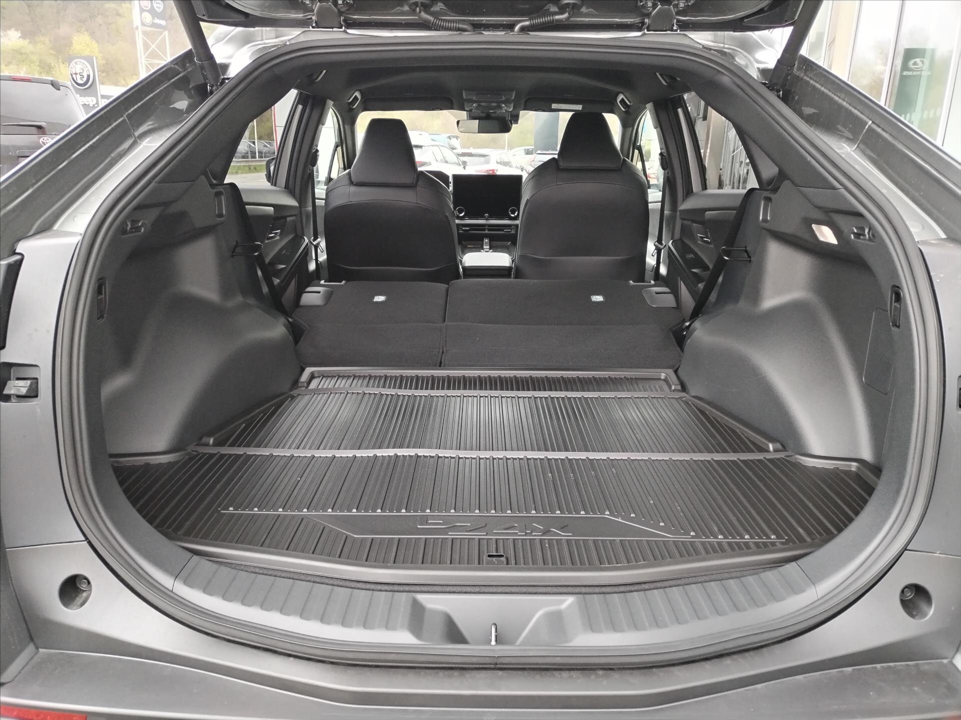 Toyota bZ4X SUV / Terénní 0,0 165 kw