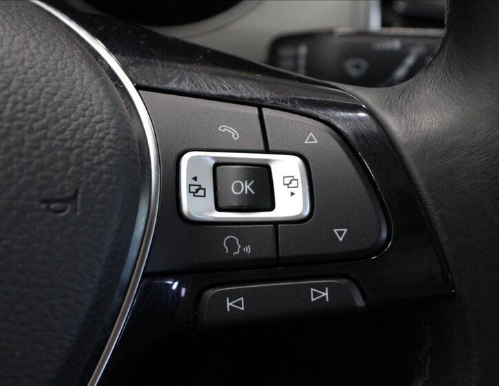 Volkswagen Golf Sportsvan Kombi 2,0 l 110 kw