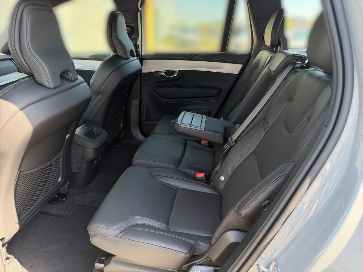 Volvo XC90 SUV / Terénní 2,0 l 0