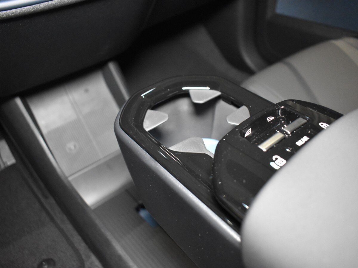 Volvo EX30 SUV 0,0 200 kw