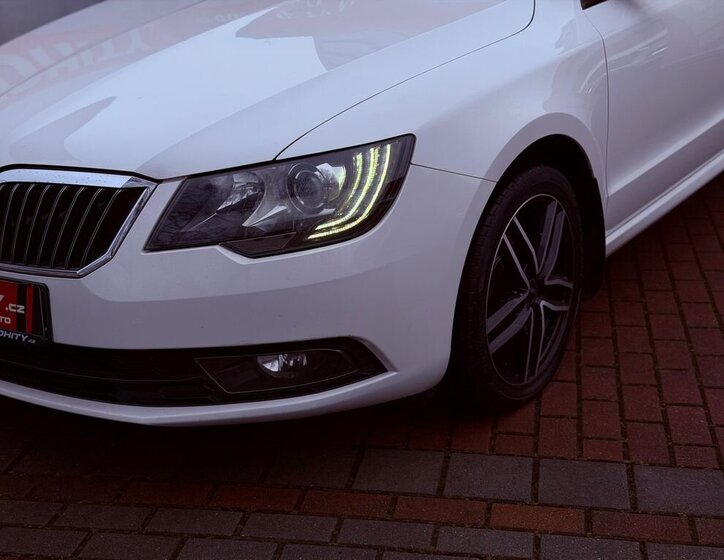 Škoda Superb Sedan 2,0 l 103 kw