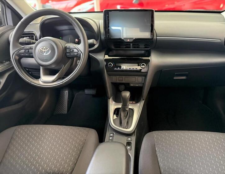 Toyota Yaris Cross 5