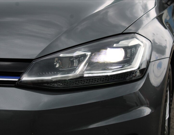 Volkswagen Golf Kombi 1,5 l 96 kw