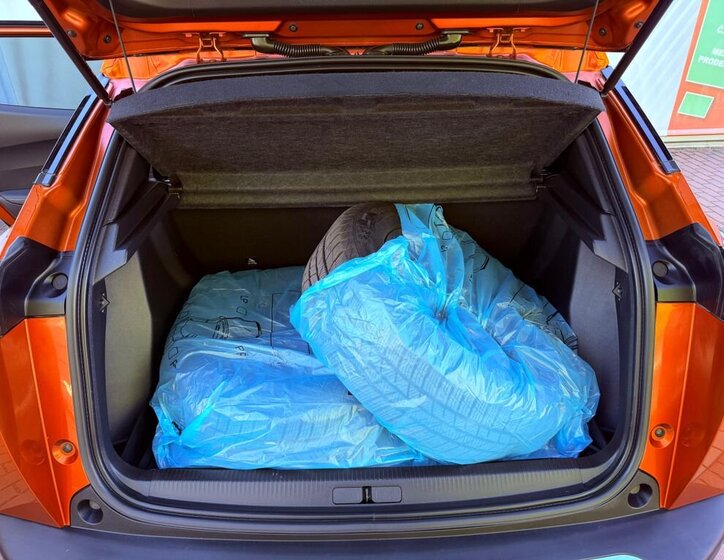 Peugeot 2008 Hatchback 1,2 l 74 kw