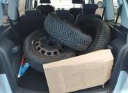 Volkswagen Touran 16