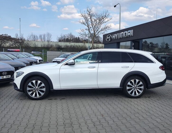 Mercedes-Benz Třídy E Kombi 2,0 l 143 kw